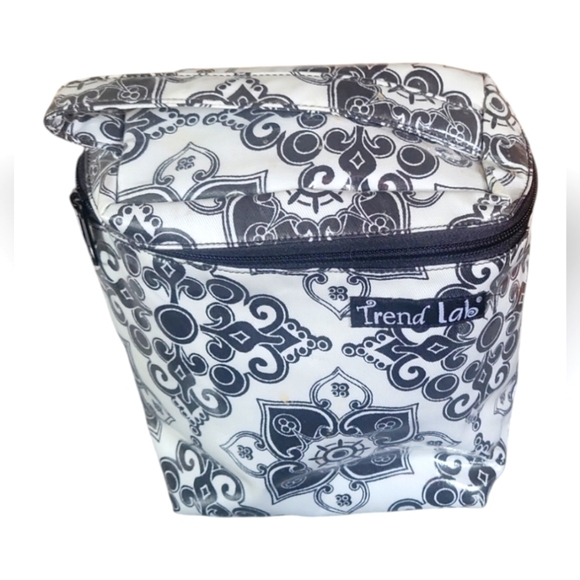 Trend Lab Black and White Floral Baby Diaper Bag Utility Set With Bottle Bag - Picture 2 of 11